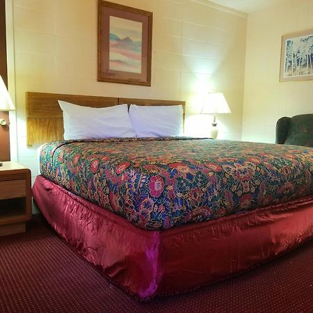 Town House Motor Inn Worland Ngoại thất bức ảnh